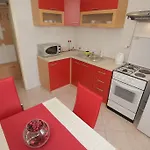 בית נופש Stone House Ernest