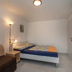 בית נופש Stone House Ernest טרוגיר