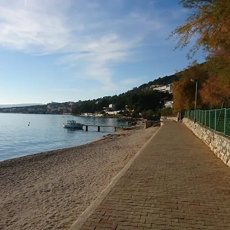 Vikendica Stone House Ernest *