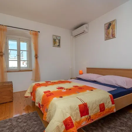 Stone House Ernest Vikendica