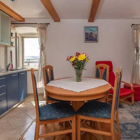 Stone House Ernest Trogir