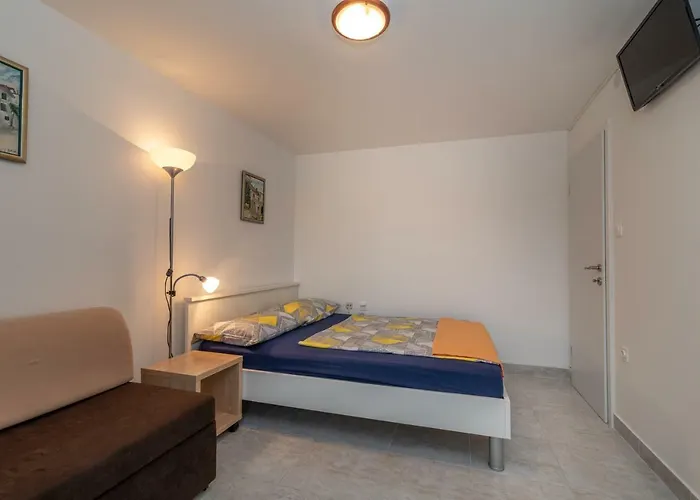 Σπίτι διακοπών Stone House Ernest Τρογκίρ