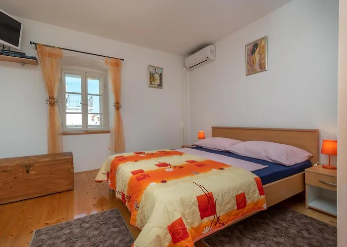 Stone House Ernest بيت للعطل