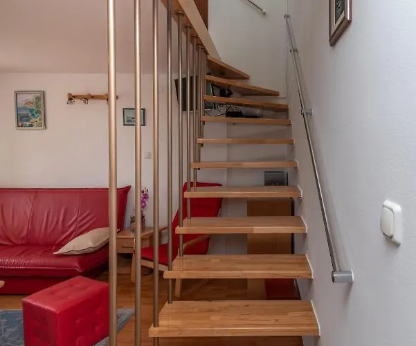 Stone House Ernest بيت للعطل تروغير